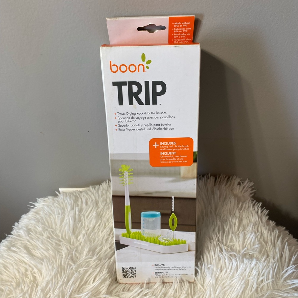 NIB Boon Trip Travel Drying Rack 
& Bottle Brushes 
includes breast pump brushes